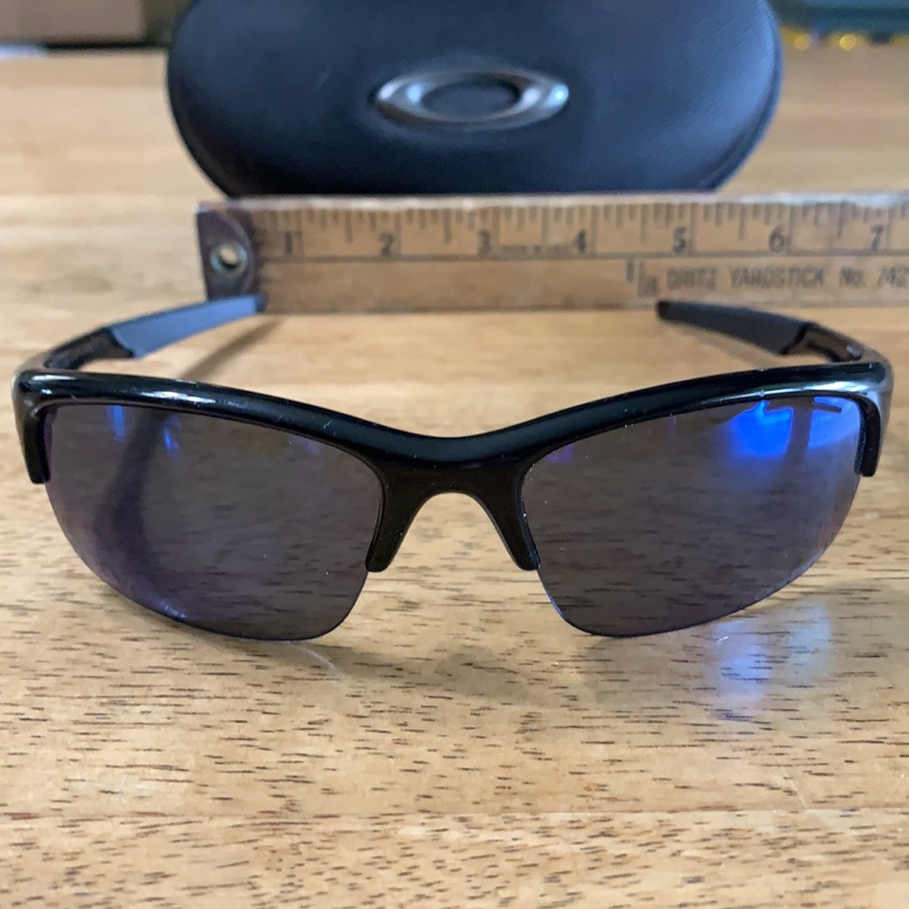Kids Oakley Sunglasses with original case